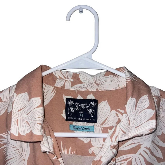Denim and Flower Men's Size Medium Floral / Hawaiian Button up - Picture 2 of 3
